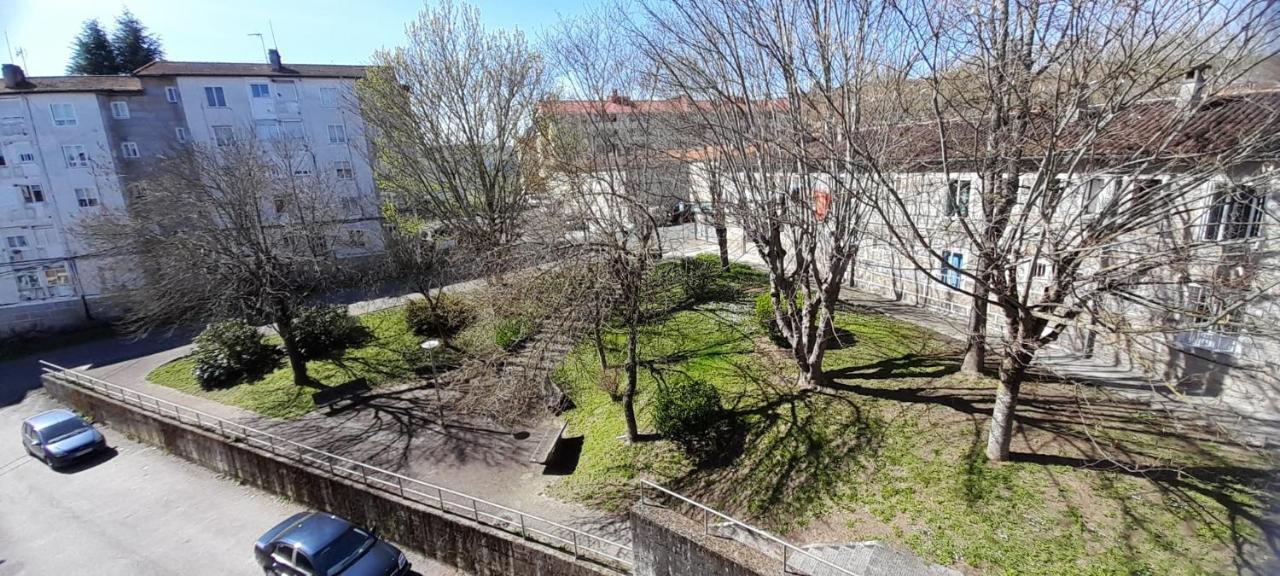O Descanso Da Abella Apartamento Ourense Exterior foto